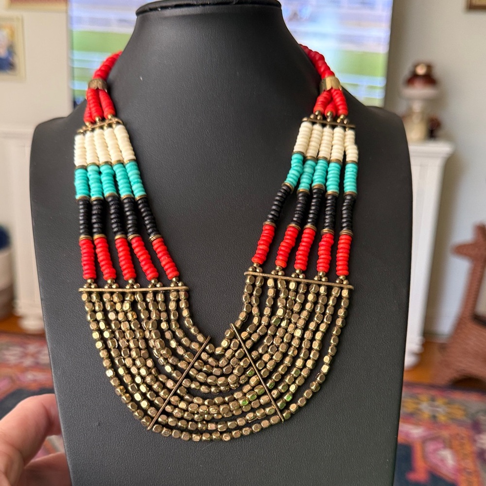 Vintage Bib Beaded Necklace
Southwest White Blue Black
Red Gold Tone Collar